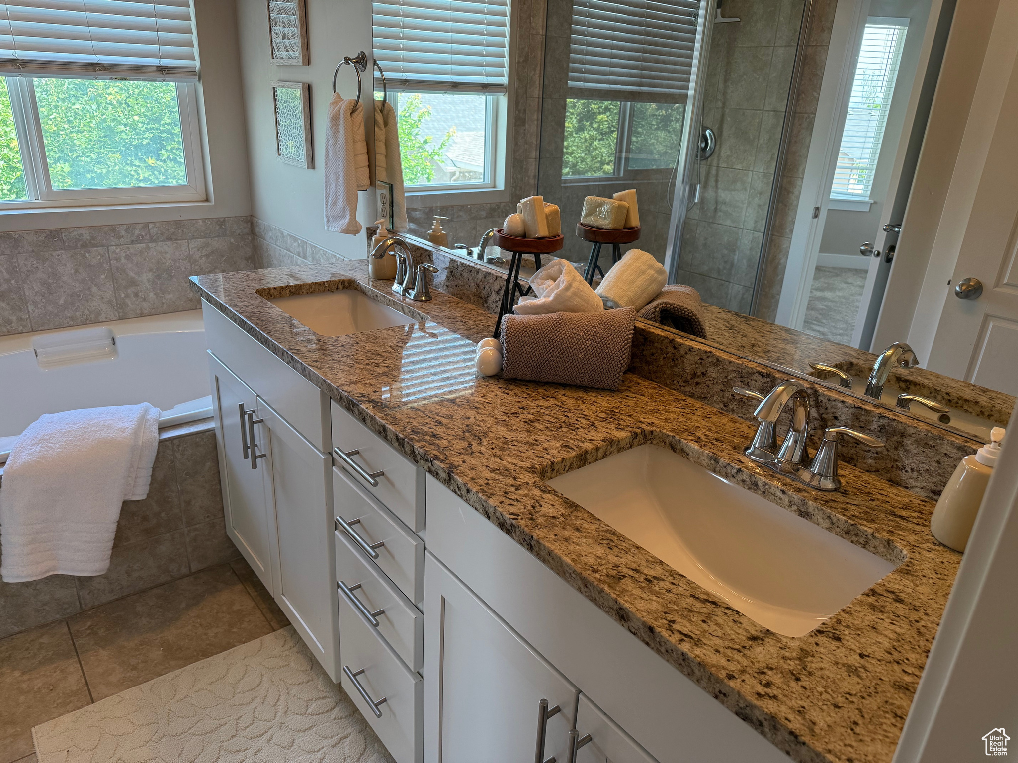 VISTAS @ WESTRIDGE - Residential