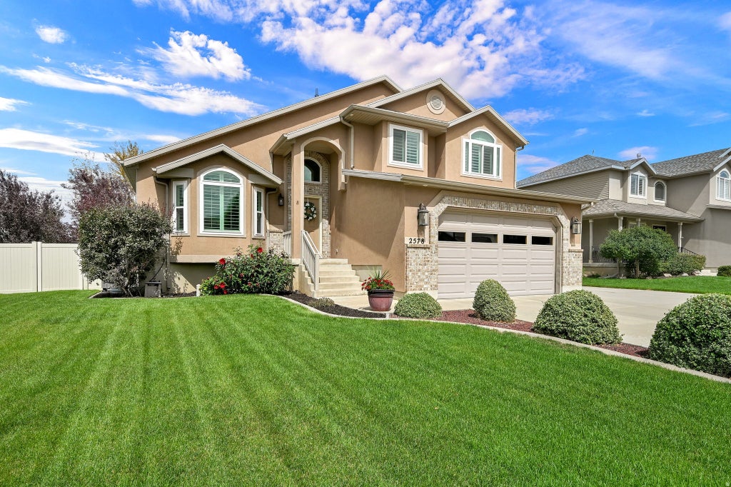 Photo of 2578 W 1890 N, Clinton, UT 84015 (MLS # 2183628)