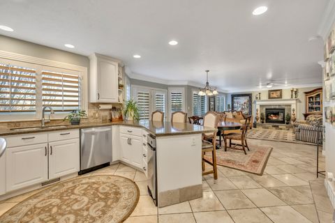 Tiny photo for 12298 S GRAYSTONE CT E, Draper, UT 84020 (MLS # 2142335)