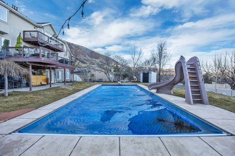 Tiny photo for 12298 S GRAYSTONE CT E, Draper, UT 84020 (MLS # 2142335)
