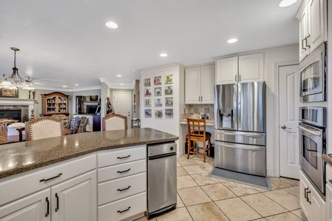 Tiny photo for 12298 S GRAYSTONE CT E, Draper, UT 84020 (MLS # 2142335)