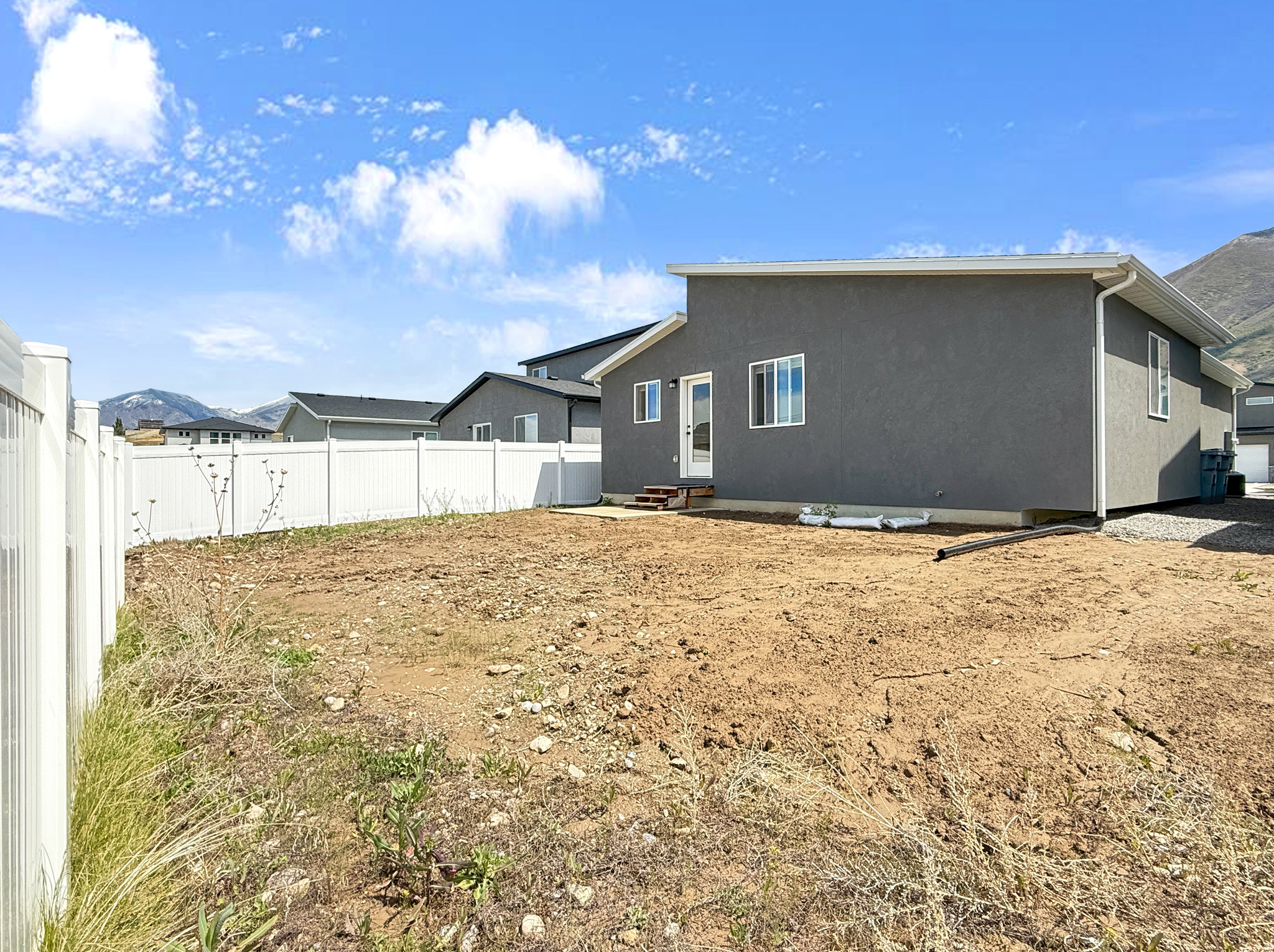 MAPLETON VILLAGE - Residential