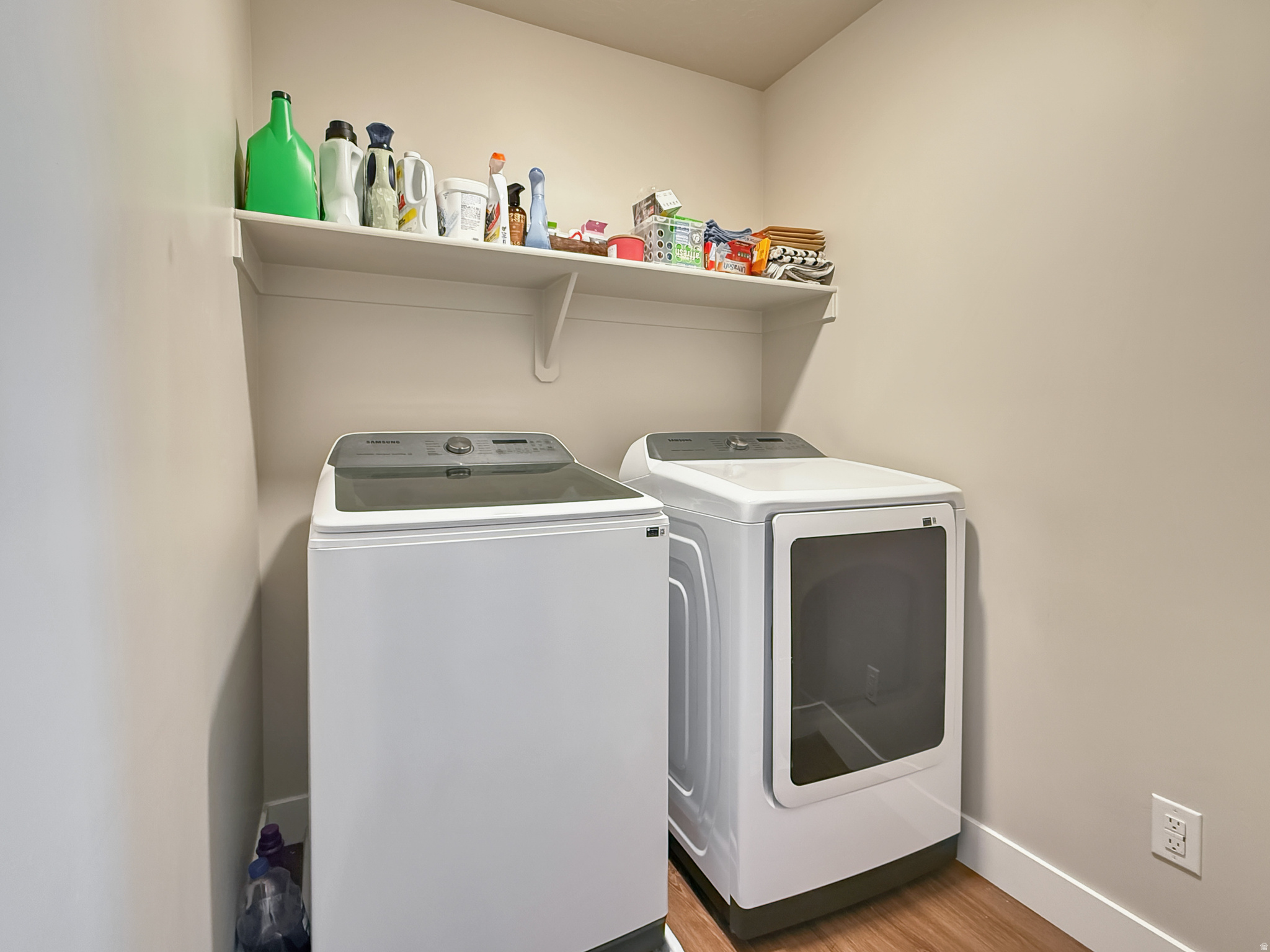 MAPLETON VILLAGE - Residential