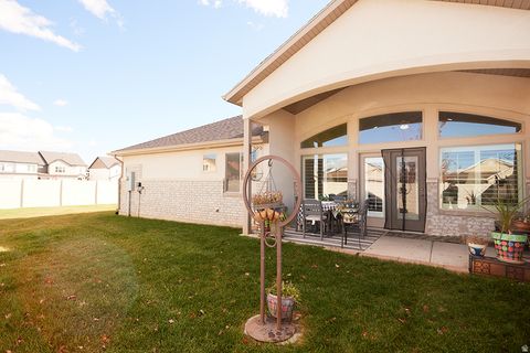 Tiny photo for 2983 S 1765 W, Syracuse, UT 84075 (MLS # 2120853)