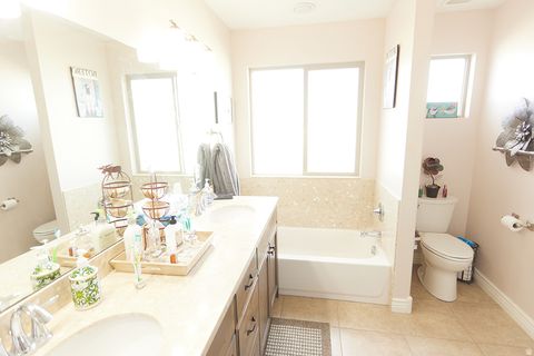 Tiny photo for 2983 S 1765 W, Syracuse, UT 84075 (MLS # 2120853)