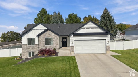 Tiny photo for 713 E 450 S, Smithfield, UT 84335 (MLS # 2190427)