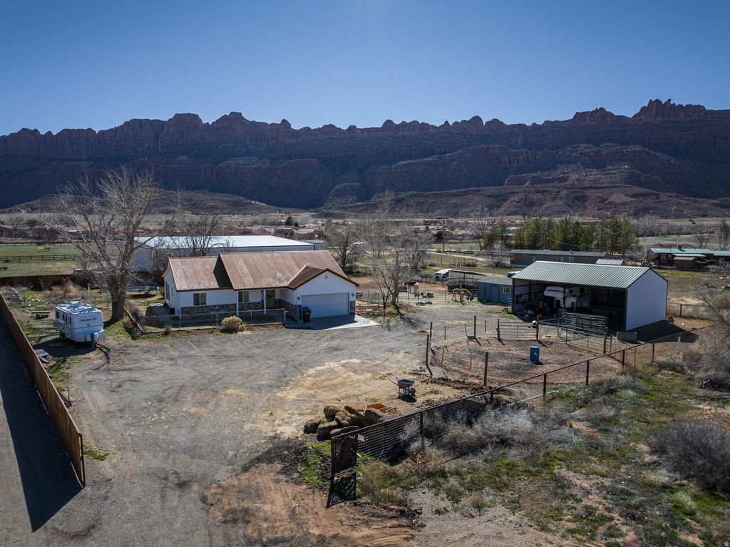 Photo of 3492 E KERBY LN, Moab, UT 84532 (MLS # 2144868)