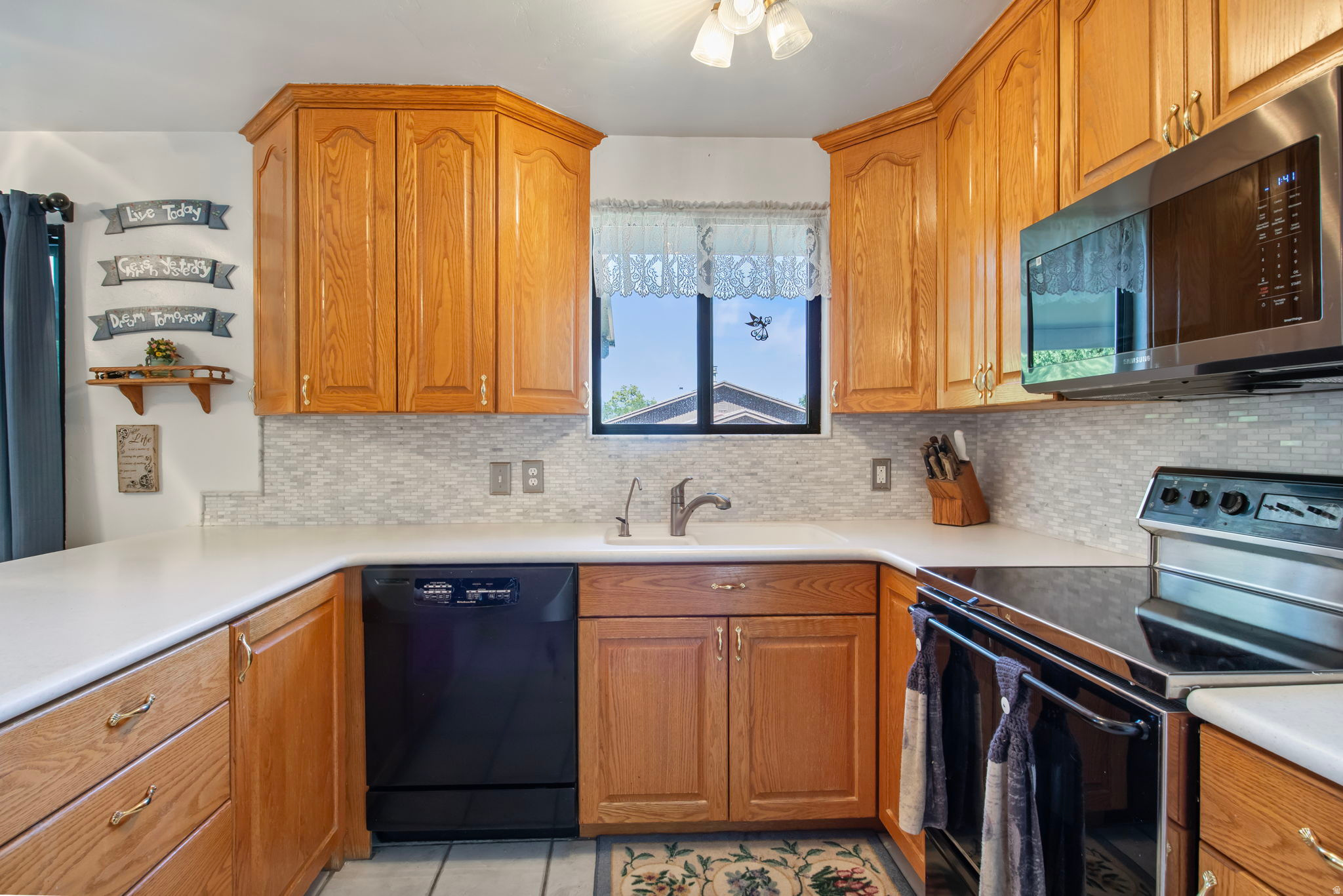 MEADOWGATE #6 SUB - Residential