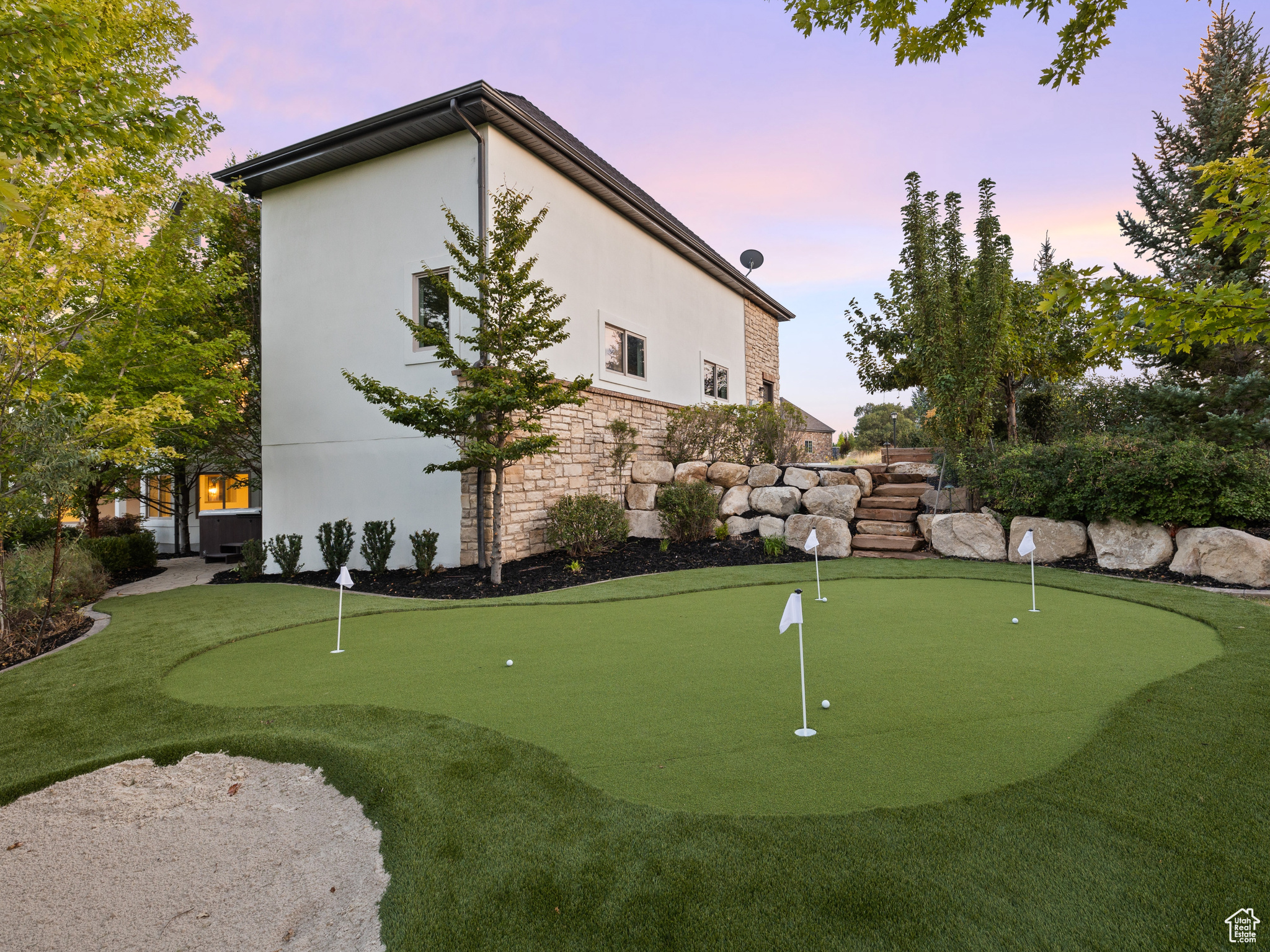 COUNTRY FRENCH ESTATES - Residential