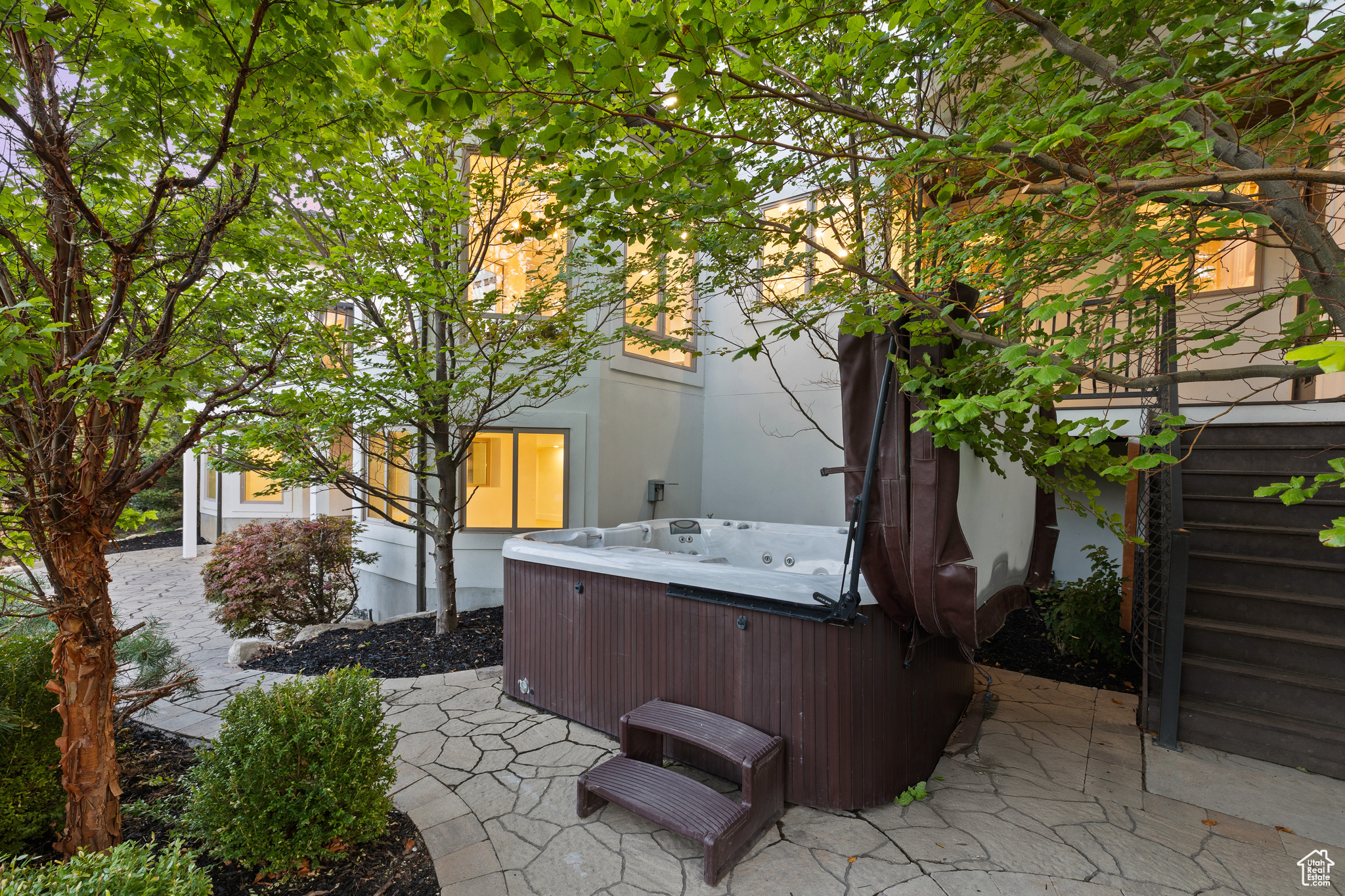 COUNTRY FRENCH ESTATES - Residential