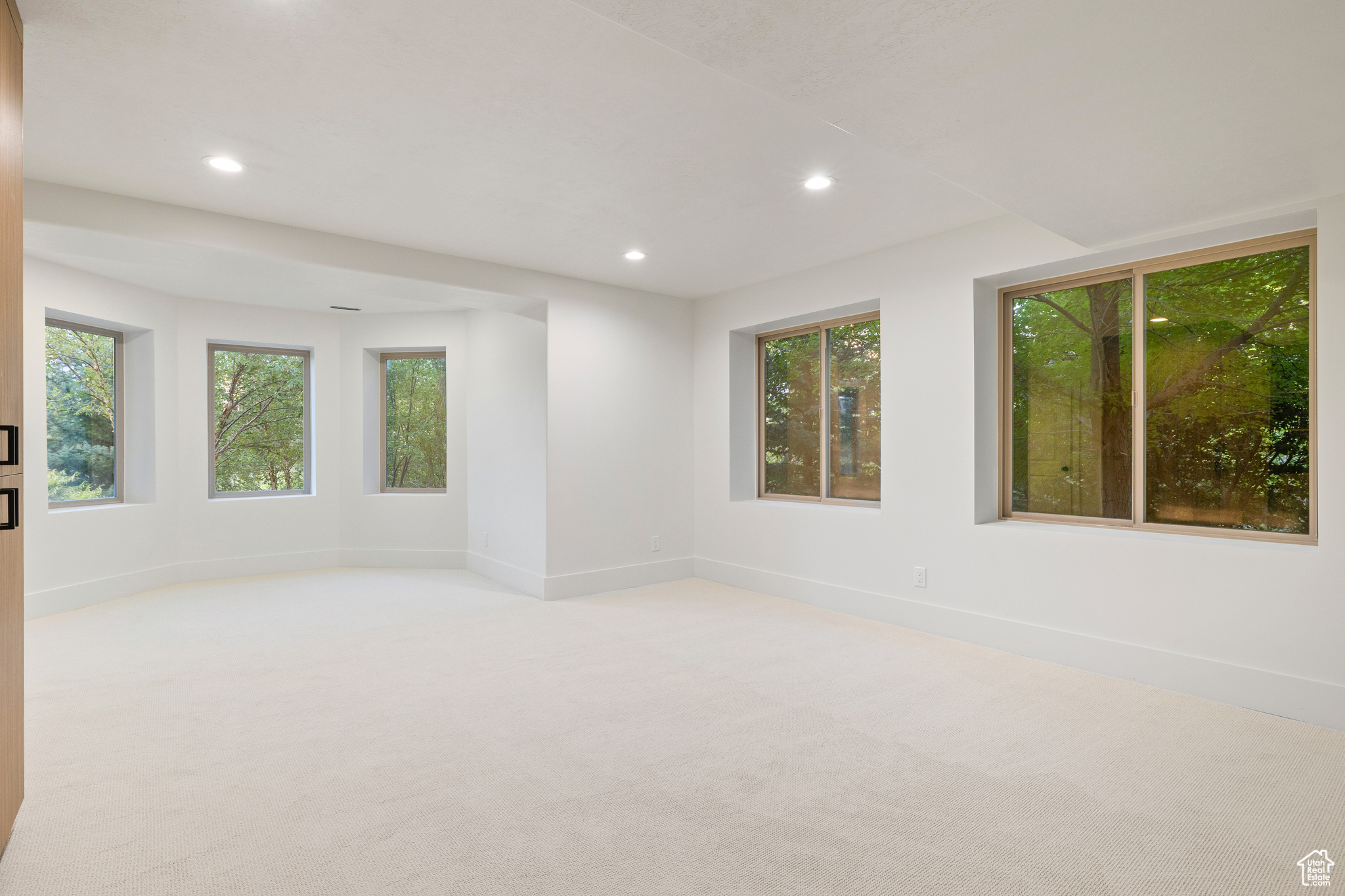 COUNTRY FRENCH ESTATES - Residential