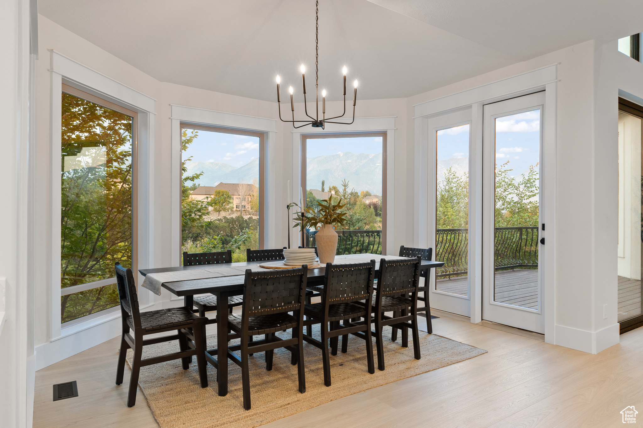 COUNTRY FRENCH ESTATES - Residential