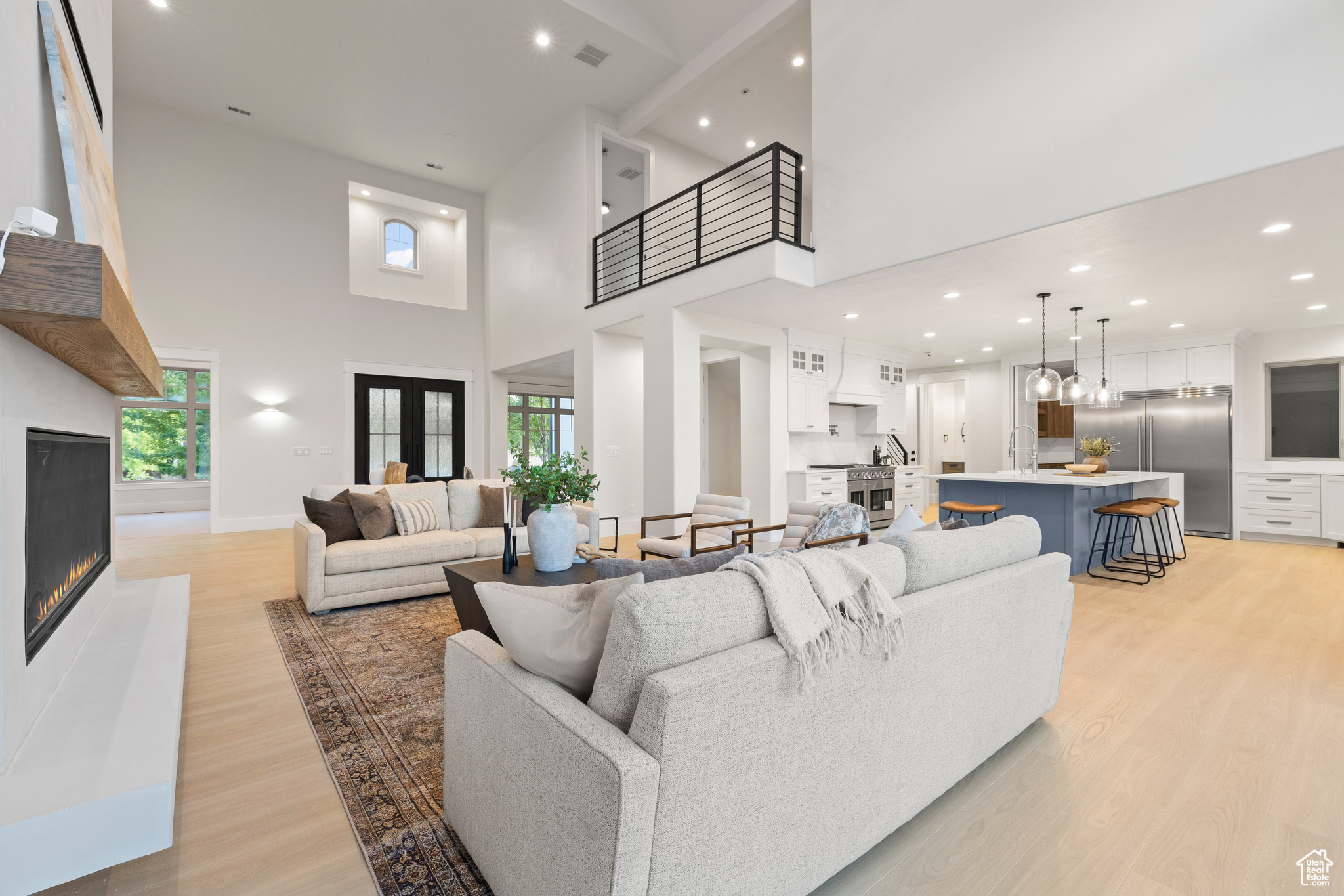 COUNTRY FRENCH ESTATES - Residential