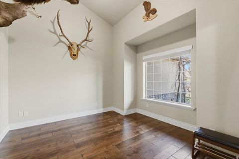 Tiny photo for 512 E RIDGE DR, Alpine, UT 84004 (MLS # 2126602)