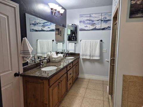 Tiny photo for 512 E RIDGE DR, Alpine, UT 84004 (MLS # 2126602)