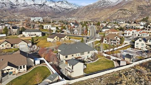 Tiny photo for 512 E RIDGE DR, Alpine, UT 84004 (MLS # 2126602)