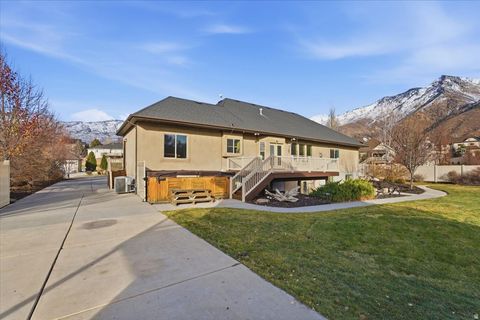 Tiny photo for 512 E RIDGE DR, Alpine, UT 84004 (MLS # 2126602)
