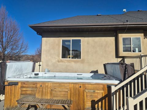 Tiny photo for 512 E RIDGE DR, Alpine, UT 84004 (MLS # 2126602)