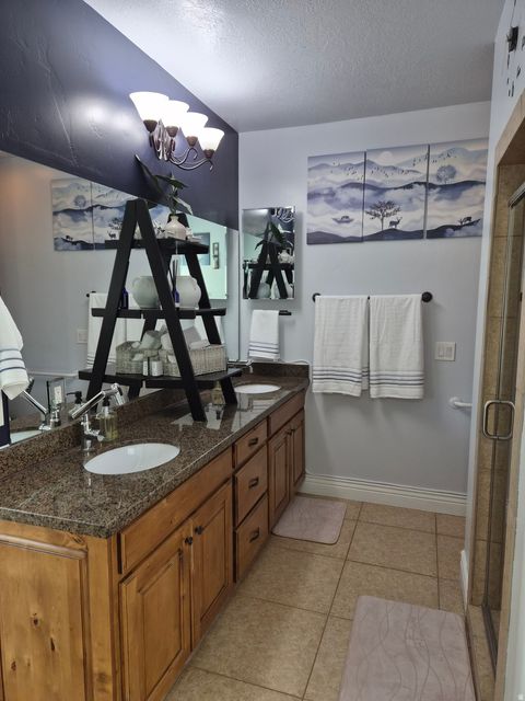 Tiny photo for 512 E RIDGE DR, Alpine, UT 84004 (MLS # 2126602)