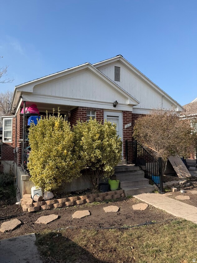 PARADISE ADD - Residential Income