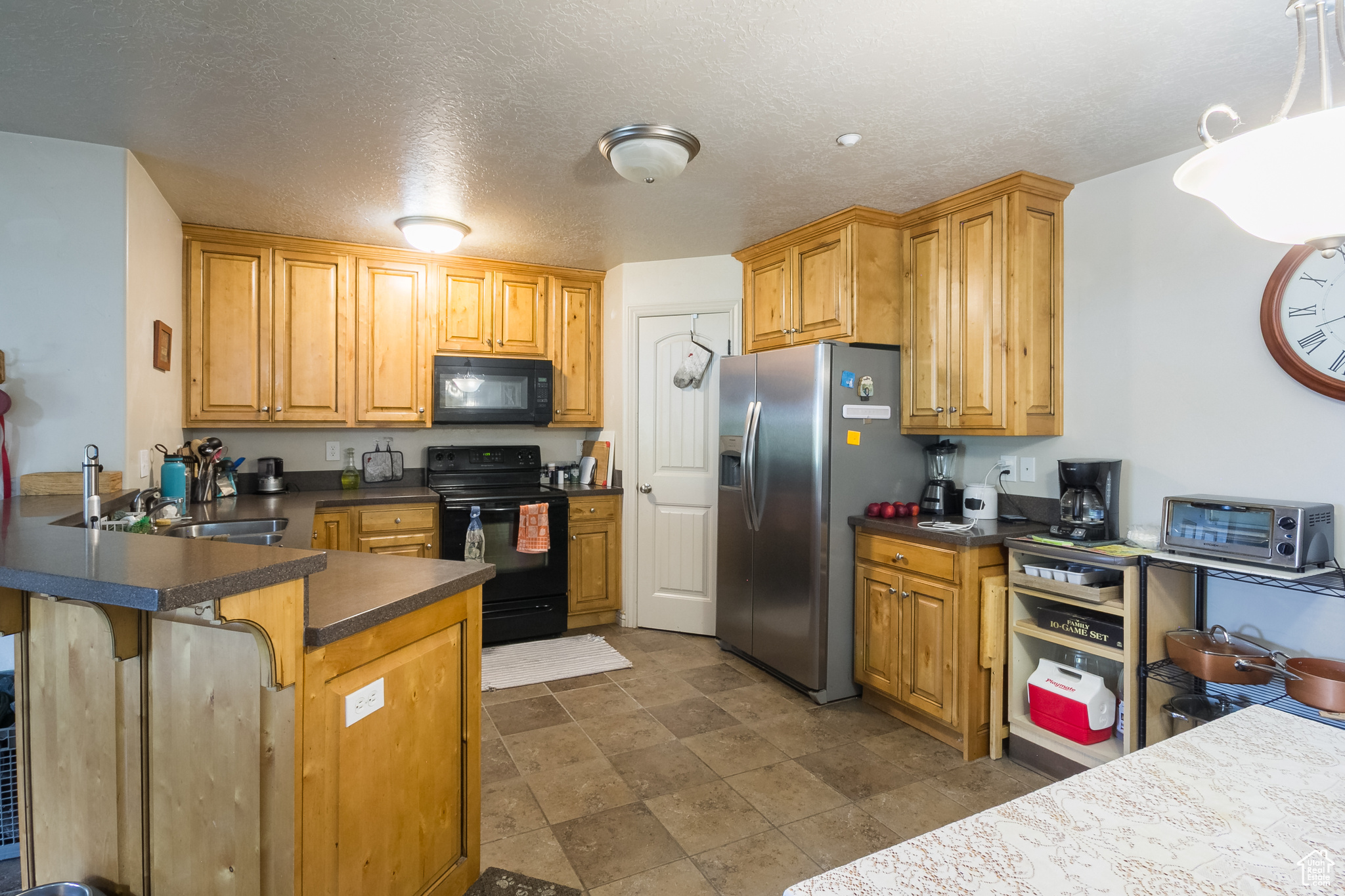 SILVER PINES CONDOMU - Residential