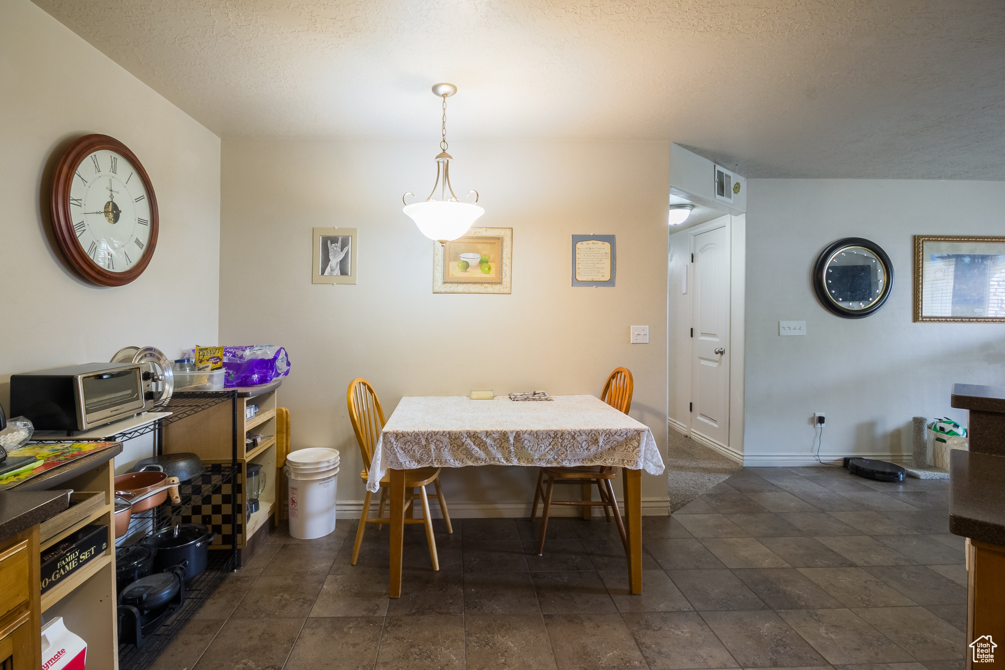 SILVER PINES CONDOMU - Residential