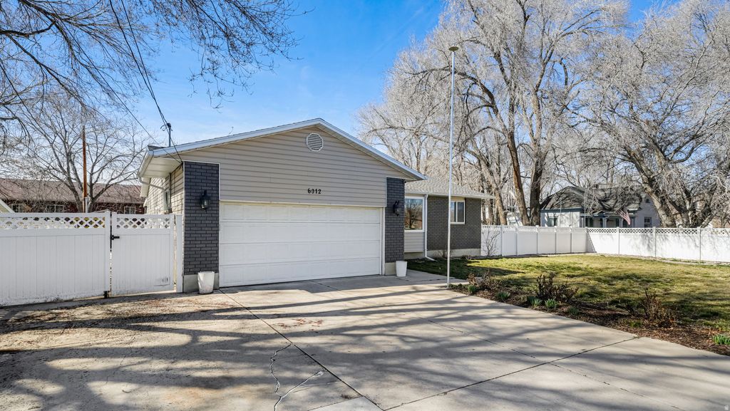 Photo of 6012 S 700 W, Murray, UT 84123 (MLS # 2141586)