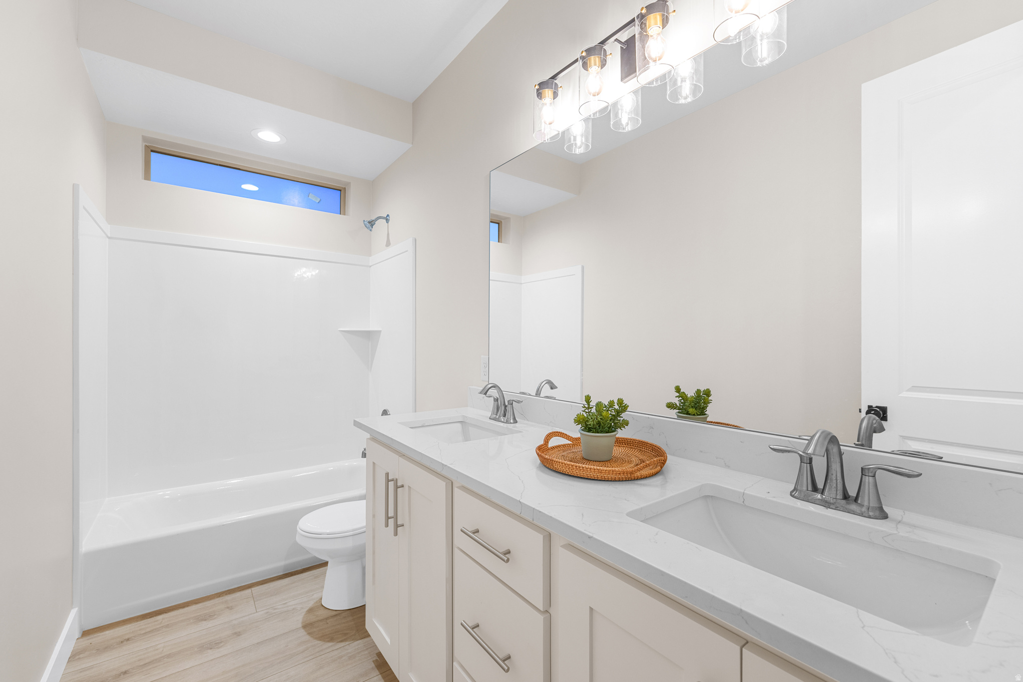 OAKRIDGE COVE - Residential