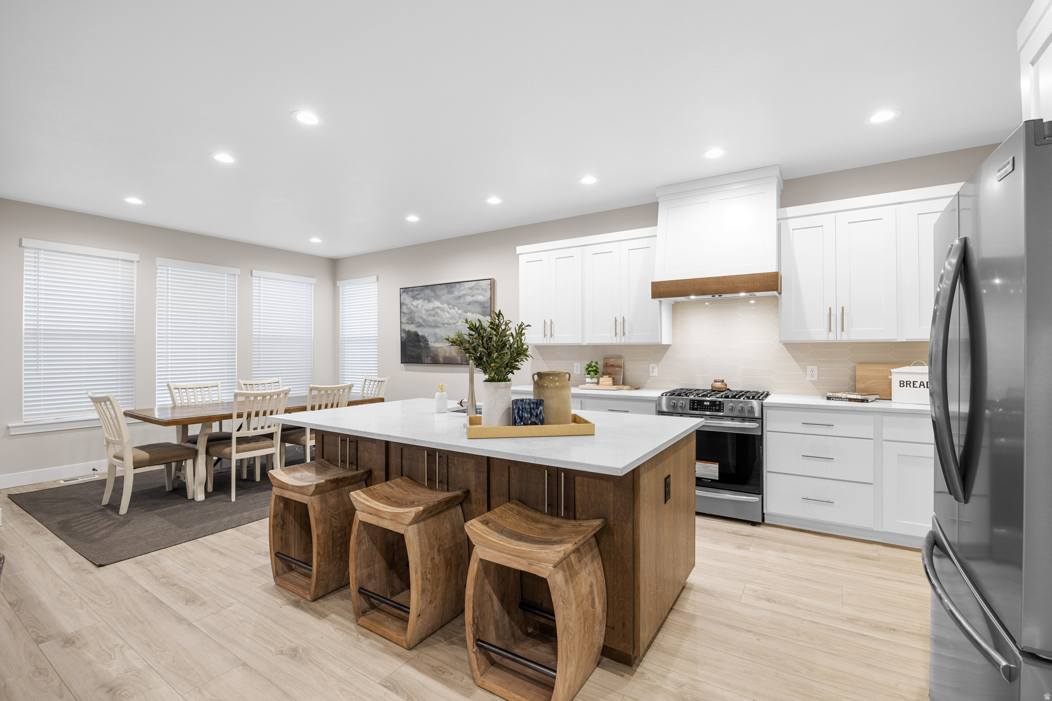 OAKRIDGE COVE - Residential