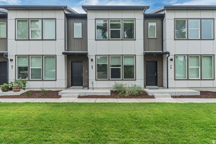 Come and see our New Community Springville Towns just east of main Street on 800 S. in Springville! These Town Homes are now Available!!!  Call today for a Showing.    Visit us @ jthomashomes.com Brand New Townhomes in Springville  Now Selling! Take advantage of our Preferred Lender Incentive. This beautifully designed 3 bed, 2.5 bath townhome is part of a new construction community located near parks, schools, and all the charm Springville has to offer. These homes feature spacious open layouts, stylish finishes, 2-car garages, and are truly move-in ready.   Come tour a finished unit to see the quality craftsmanship and secure your new home before they're gone! Special Incentives Available! Qualified first-time homebuyers may be eligible for a $20,000 New Build Grant covering down payment and closing costs. Photos are of a previously completed townhome by the same builder and are for illustrative purposes only. Finishes, features, and layout may vary.  Please contact the listing agent for details on available selections and estimated completion date.  Can be used as short term rentals also.