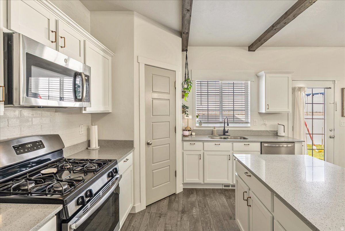 SAGEWOOD VILLAGE SUBDIVISION - Residential