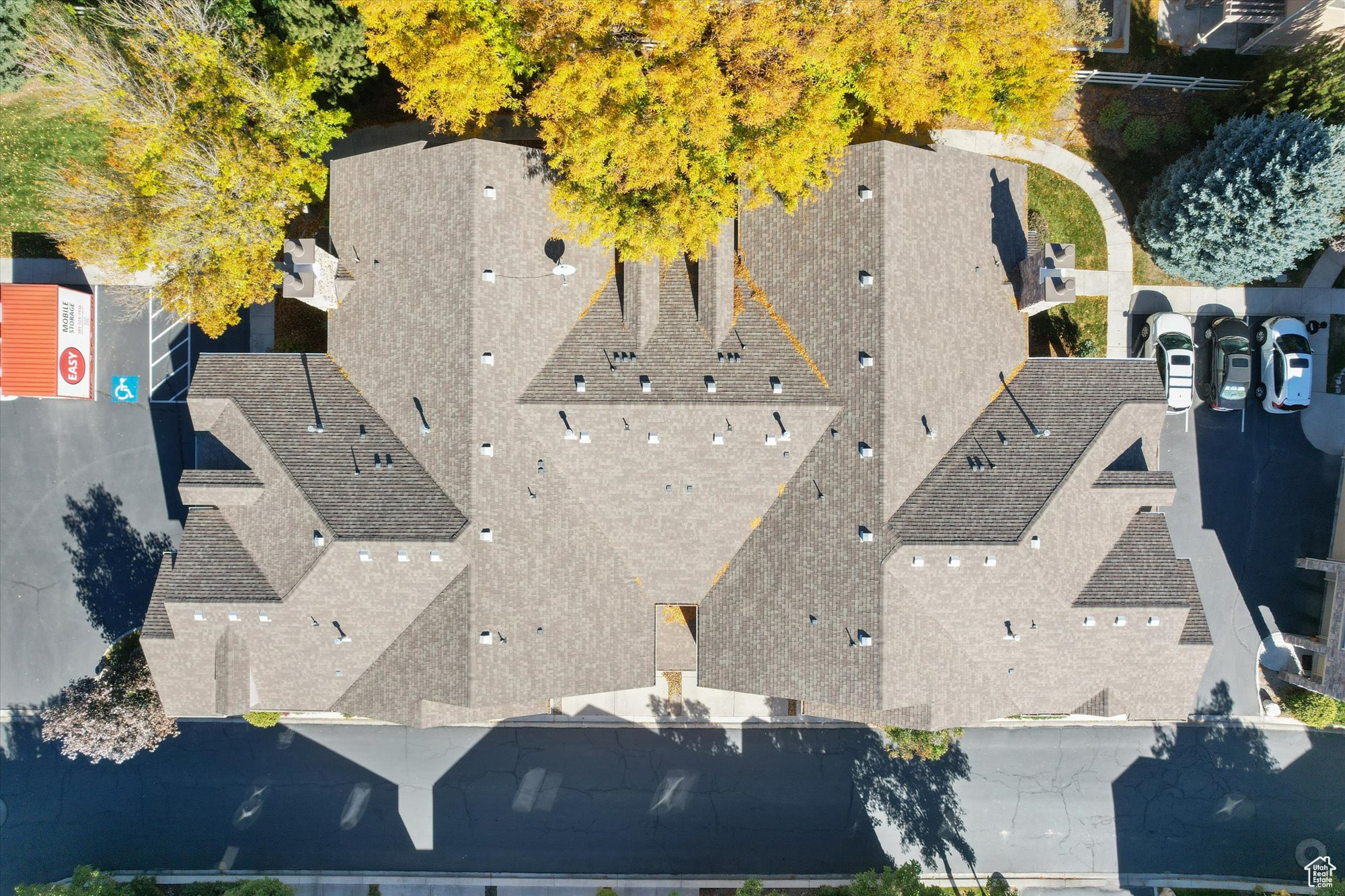 PEMBERLEY - Residential