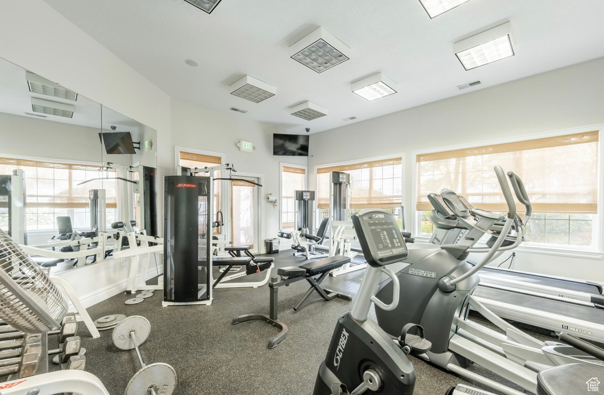 PEMBERLEY - Residential