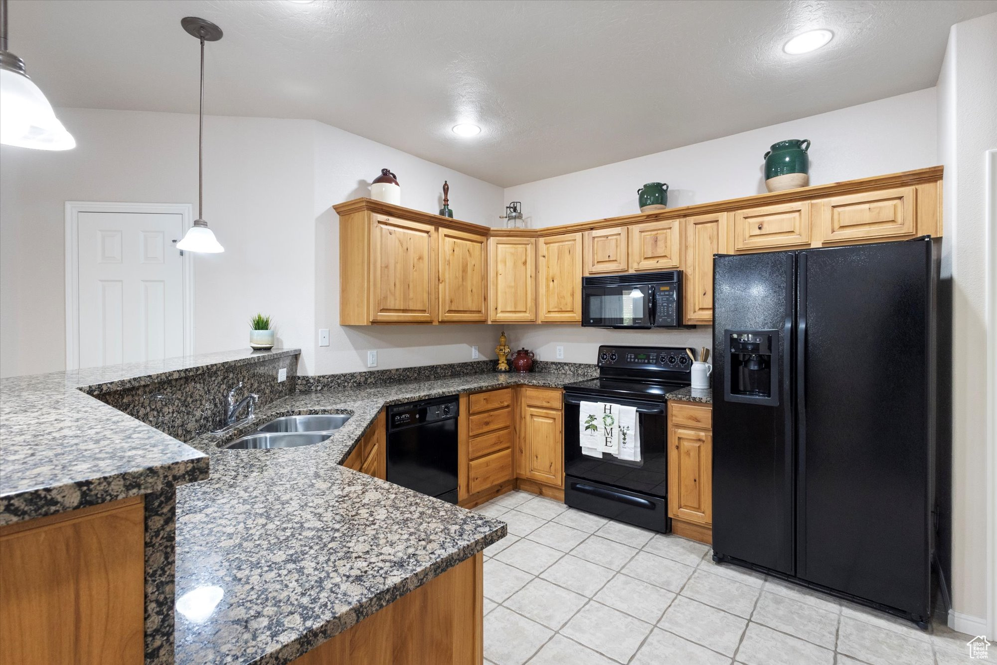 PEMBERLEY - Residential