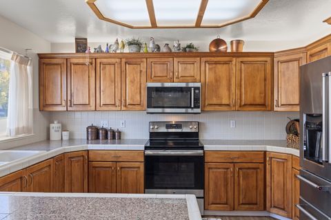 Tiny photo for 643 E 1280 N, Logan, UT 84341 (MLS # 2130064)