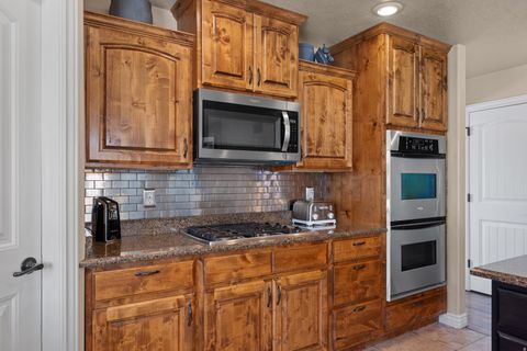 Tiny photo for 404 W 3700 N, Provo, UT 84604 (MLS # 2121424)