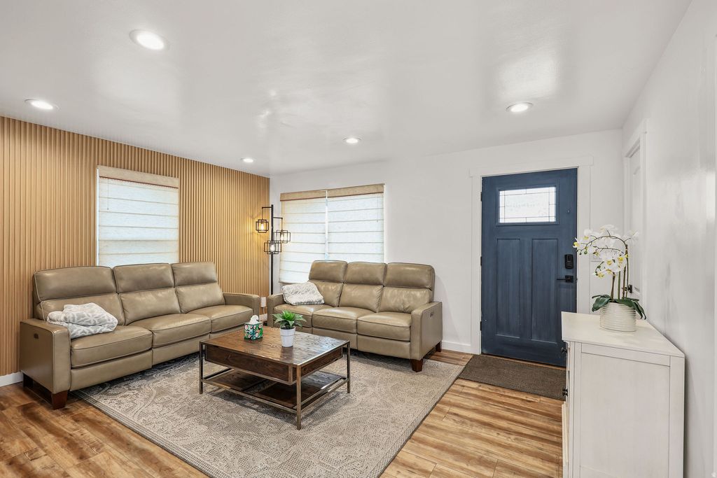 Photo of 1066 E WOOD AVE S, Salt Lake City, UT 84105 (MLS # 2136939)