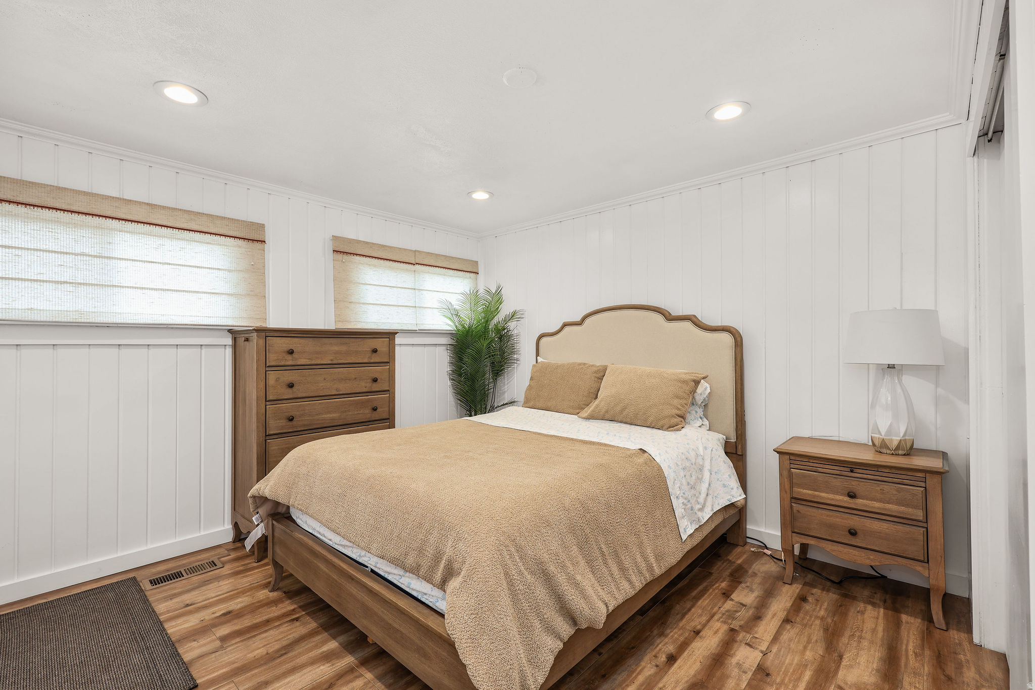 BIG FIELD - Residential