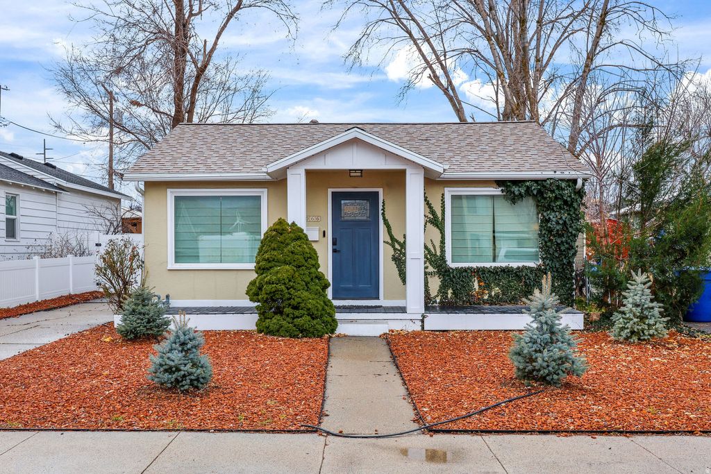 Photo of 1066 E WOOD AVE S, Salt Lake City, UT 84105 (MLS # 2136939)