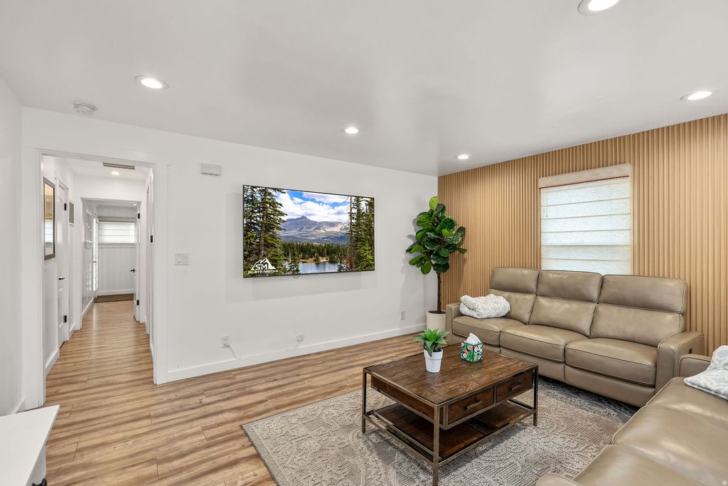 Photo of 1066 E WOOD AVE S, Salt Lake City, UT 84105 (MLS # 2136939)