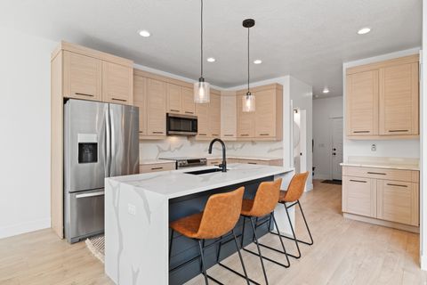 Tiny photo for 947 W CUSHING RD, Bluffdale, UT 84065 (MLS # 2154487)