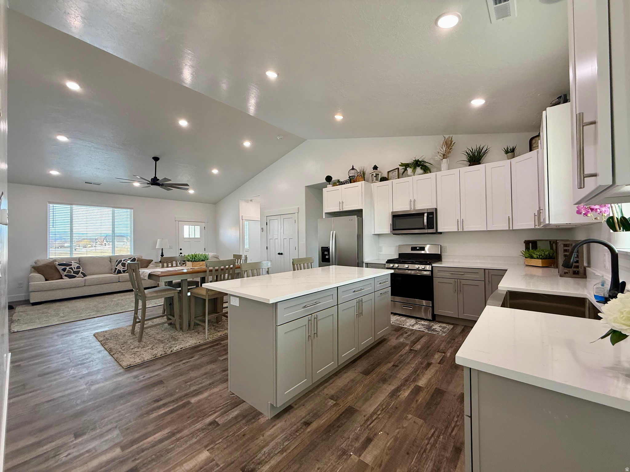 BASIN ACRES - Residential