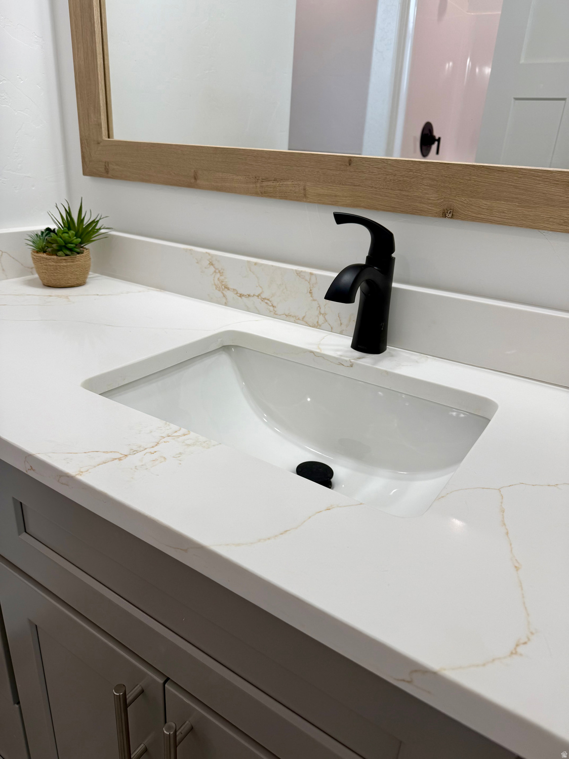 BASIN ACRES - Residential