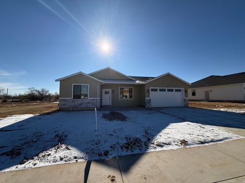 Homes For Sale - 114 E 2000<br/> Vernal, UT 84078