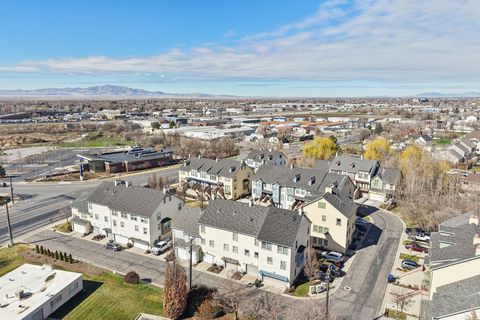 Tiny photo for 420 N MAIN ST #22, Kaysville, UT 84037 (MLS # 2142852)