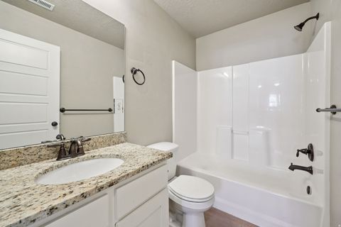 Tiny photo for 420 N MAIN ST #22, Kaysville, UT 84037 (MLS # 2142852)