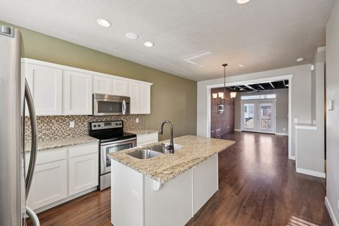 Tiny photo for 420 N MAIN ST #22, Kaysville, UT 84037 (MLS # 2142852)