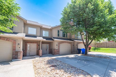Tiny photo for 359 E 2275 N #5, North Ogden, UT 84414 (MLS # 2158414)