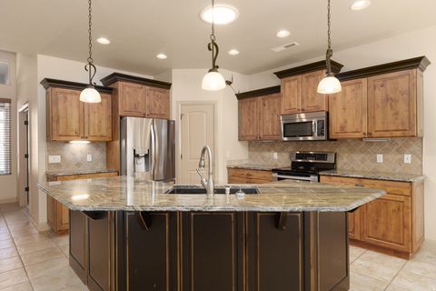 Tiny photo for 488 E 1525 S, Washington, UT 84780 (MLS # 2147139)