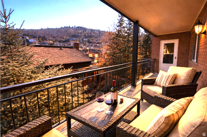 TREASURE MOINTAIN INN - Residential